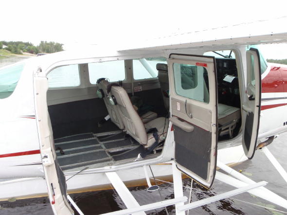 Cessna 206 (3)_5_1.jpg