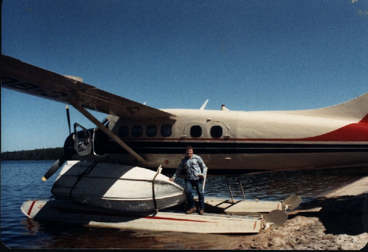 Otter GOFB avec Bateau.jpg