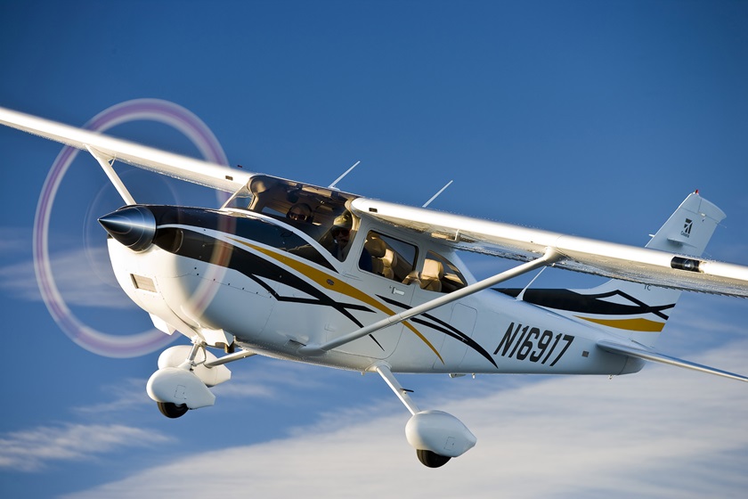 Medical_cessna182_18.jpg